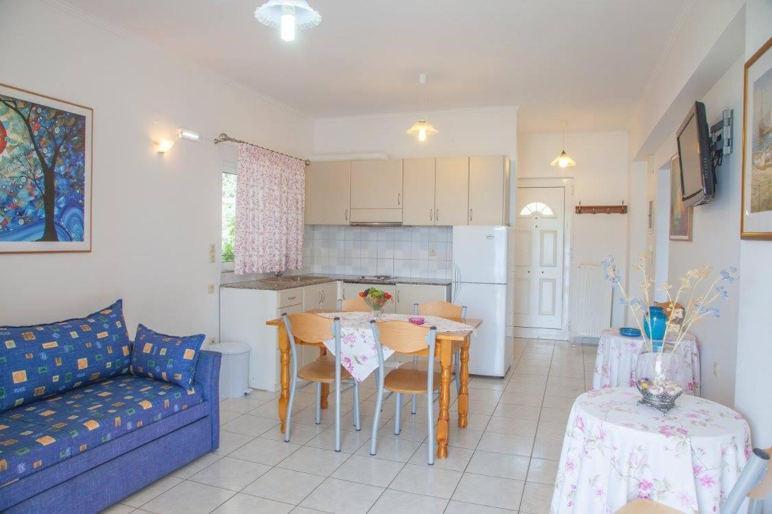 Dimosthenis Apartments Nydri (Lefkada) Esterno foto